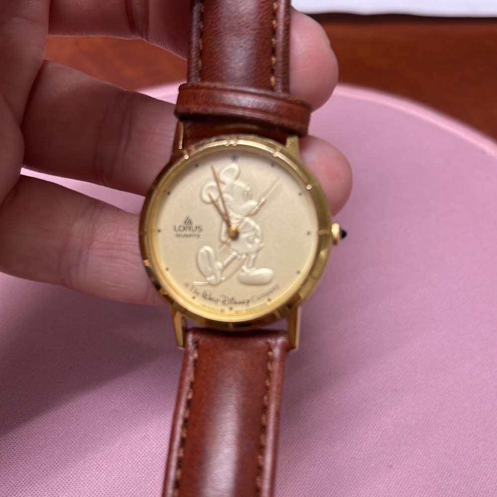 LORUS Quartz Mickey Mouse watch